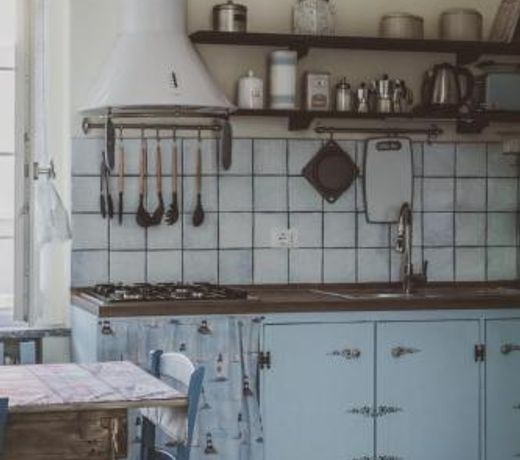 Un letto nel cortile