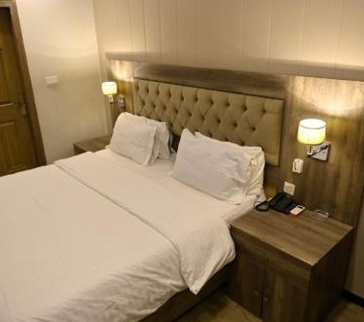 Empire Hotel