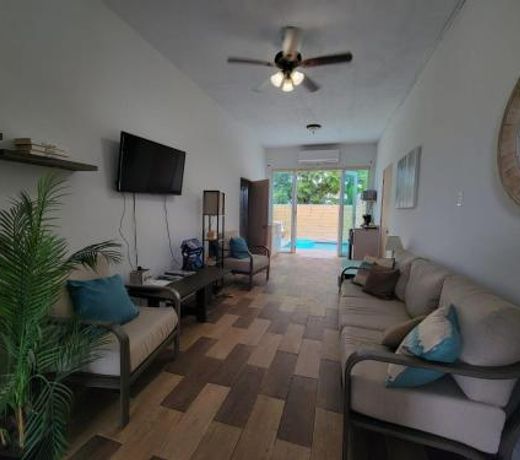 One bdr with private pool and views- Suite 2 at 413