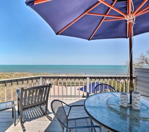 Lakefront Family Retreat with Grill Steps to Beach!