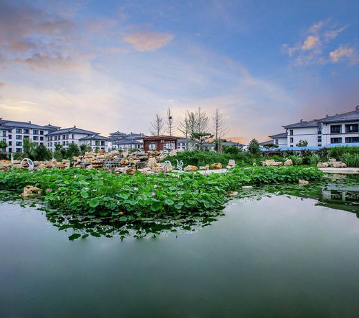 YUN-ZEN Jinling Acrobatics Hotel