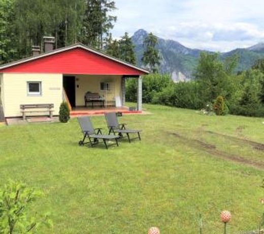 Ferienhaus am Traunsee mit Bergsicht