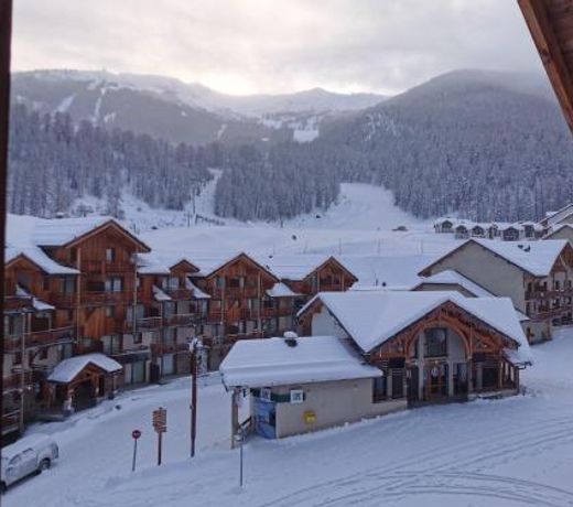 Appartement 4 personnes Les Orres 1800 au pied des pistes