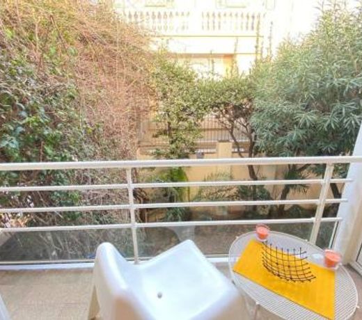 Renovated 2 bedrooms 50m from the Croisette and the sea