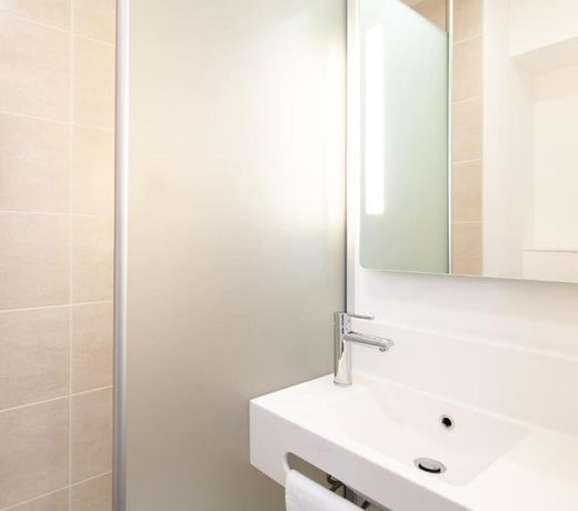 B&B HOTEL Paris Porte de Bagnolet
