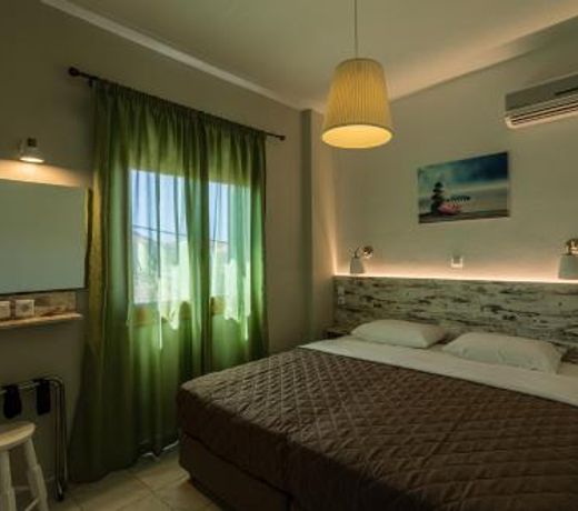 Lefkis apartments & studios