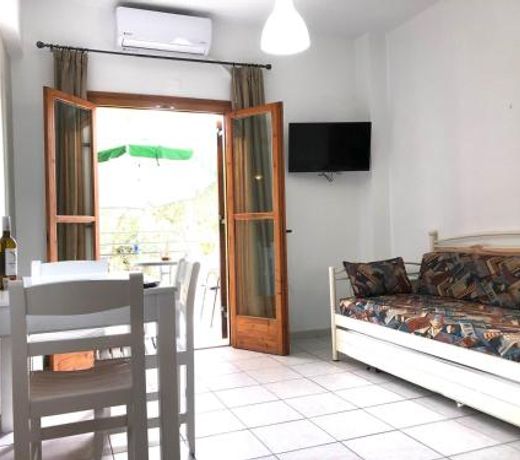 Lefkis apartments & studios