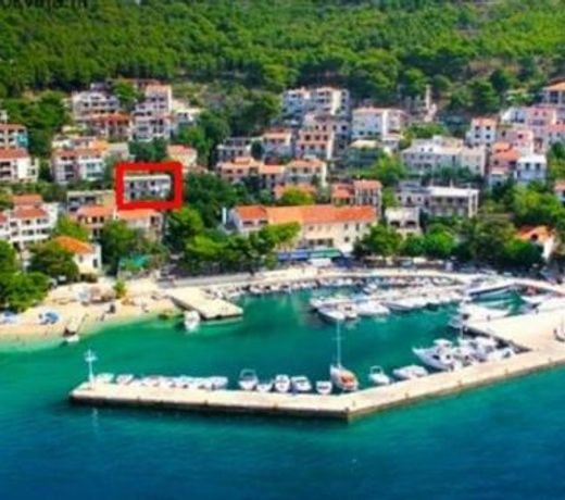 Apartment in Brela with sea view, balcony, air conditioning, WiFi (4962-3)