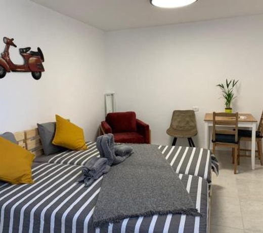 Maya New Guest House -Panoramic Sea&CityCentre View, Haifa