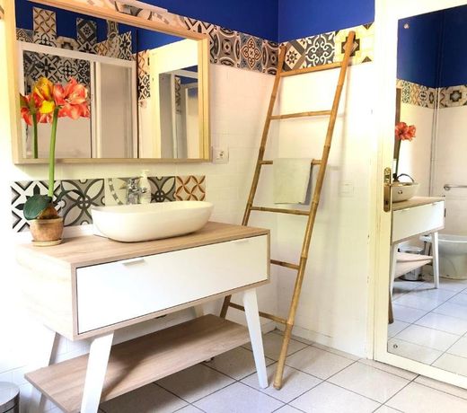 CLUA Holiday House