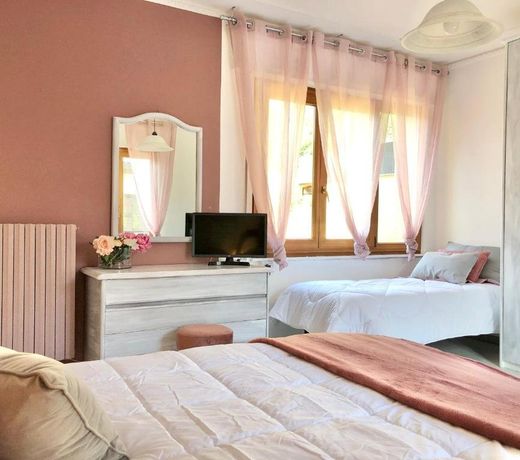 CLUA Holiday House