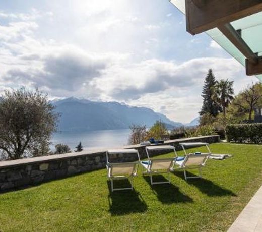 Villa Nicolette sleeps 8