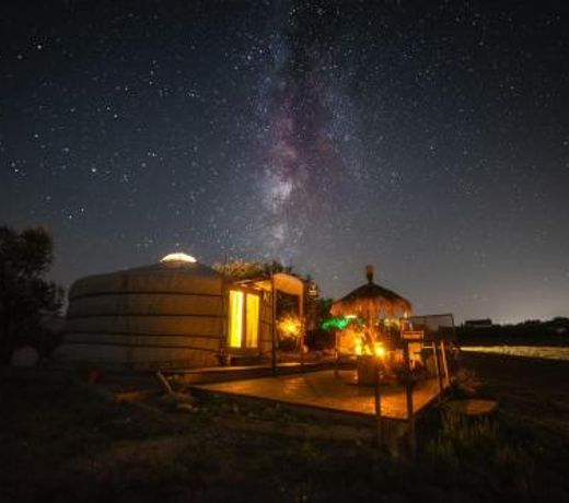 2 CUORI E 1 YURTA Glamping in Tuscany - Adults Only