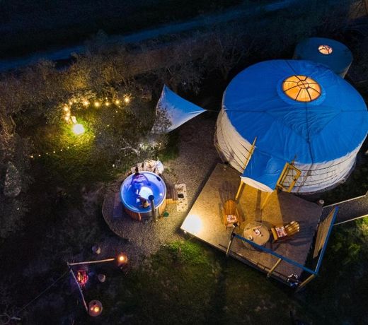 2 CUORI E 1 YURTA Glamping in Tuscany - Adults Only