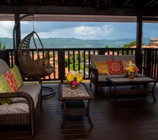 Vacation Getaway in Mango Walk Country Club