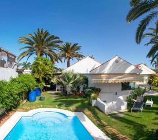 La Villa Calypso - Vivienda Vacacional con Piscina Privada