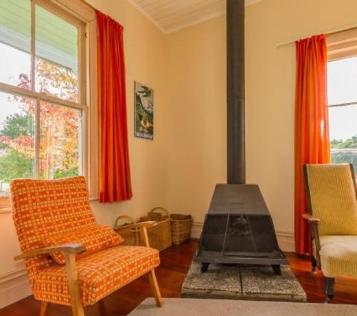 Kaha Cottage - Rangataua Holiday Home