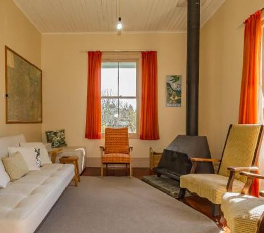 Kaha Cottage - Rangataua Holiday Home