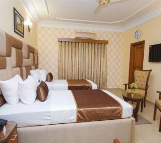 World Inn Hotel