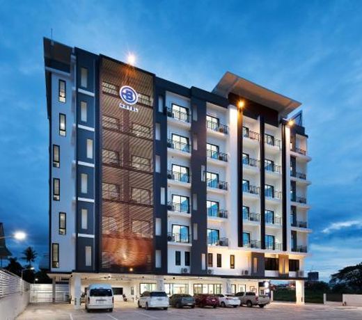 B Hotel