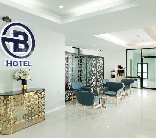 B Hotel