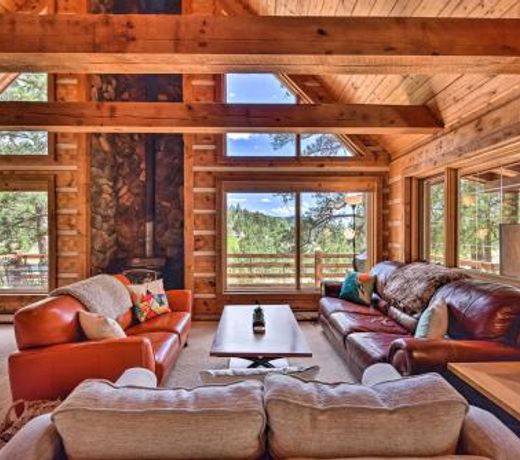 Quiet Guffey Getaway with Private Deck, Pond and Canoe