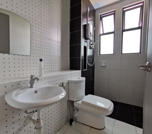 HexaHome@SapphireSuites@Bukit Indah