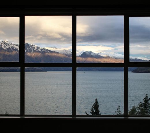The Perfect Luxurious Lodge for Your and Your Family, minutes from Queenstown Iconic Ski Slopes