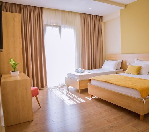 Airport Garden Hotel