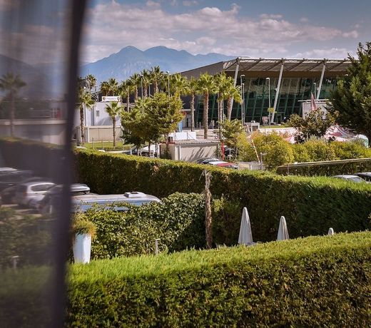 Airport Garden Hotel