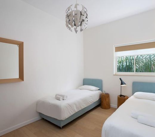 Lively 3BR in Shenkin by HolyGuest
