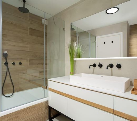 Industrial Chic 3BR in Smolenskin by HolyGuest