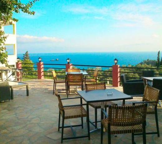 Studio Apartments Pelekas Beach adonis