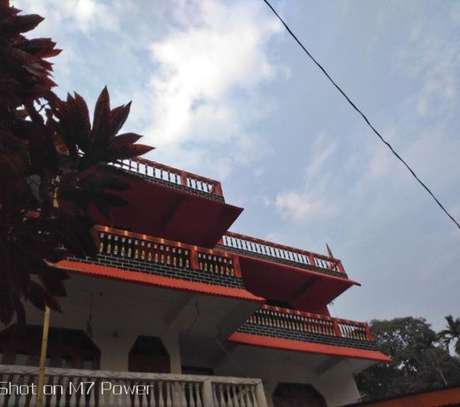Dekapara Airport Guest House