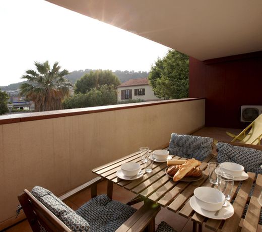 Apart "LE MOGADOR" T2 - 3*** Bright terrace