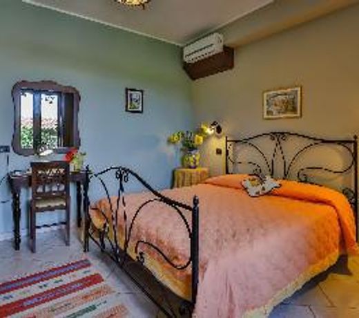 Agriturismo a Alia ID 3643