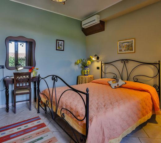 Agriturismo a Alia ID 3637