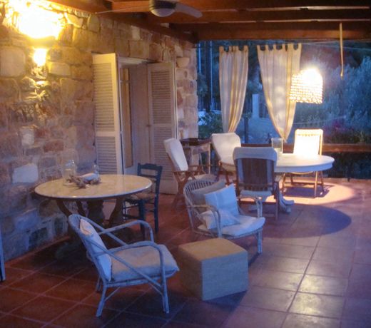 Charming country cottage by the sea 3 min walk