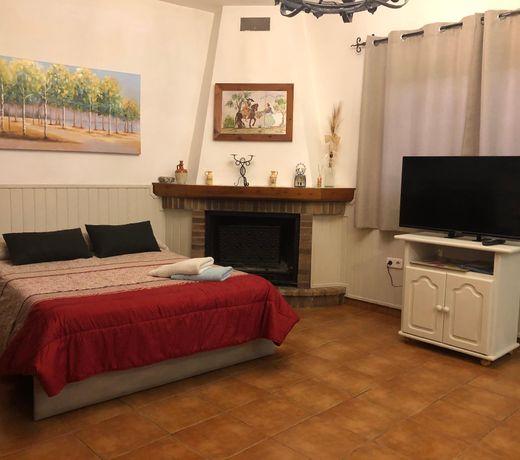 Mountain rural house 11 km from the sea