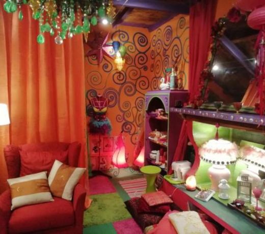 Calcata Artists Room