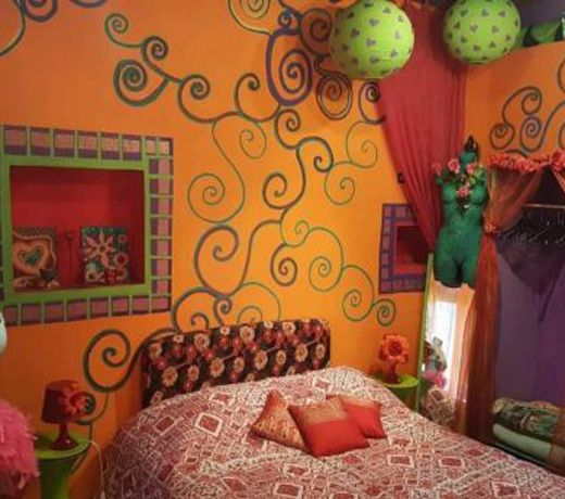 Calcata Artists Room