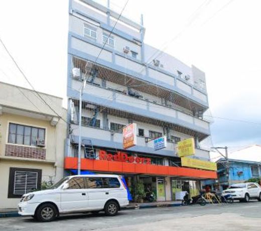 RedDoorz @ P Florentino Street Sampaloc Manila