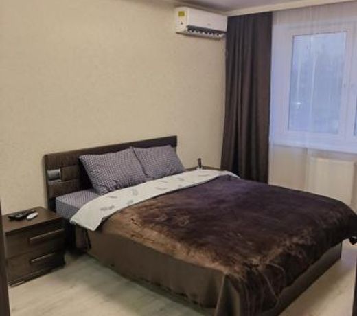 Apartment on Truda 4