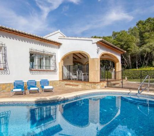 Villa Brumble by Interhome