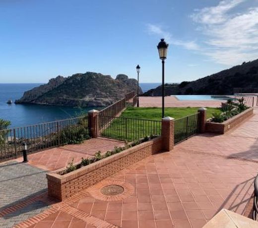 Piso 3 dormitorios en Isla del Fraile con terraza y vistas al mar