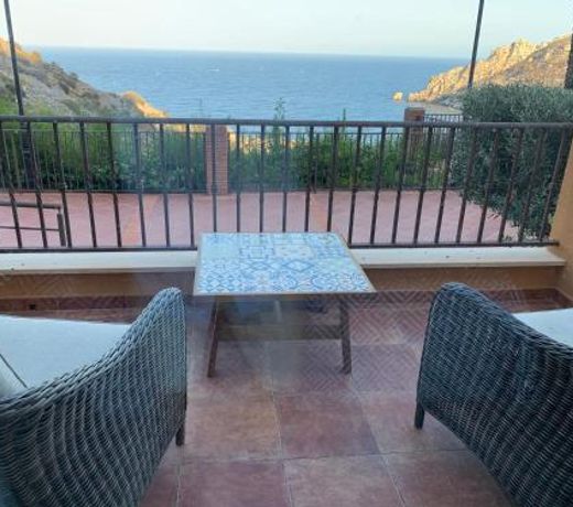 Piso 3 dormitorios en Isla del Fraile con terraza y vistas al mar