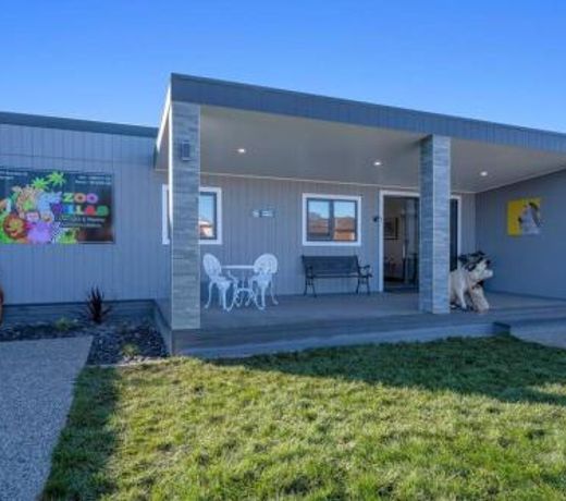 Zoo Villas : Villa Zebra - Central Wynyard