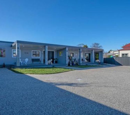 Zoo Villas : Villa Zebra - Central Wynyard