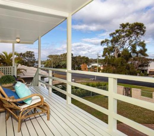 Palms I Pet Friendly I 2 Mins to Beach