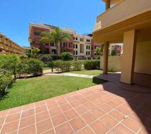 Apartamento bajo con jardÃ­n en playa Atlanterra